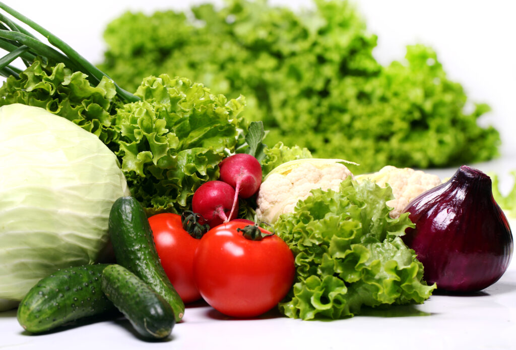 ผลไม้และผักใบเขียว เป็นของบำรุงคนท้อง ที่ควรทาน