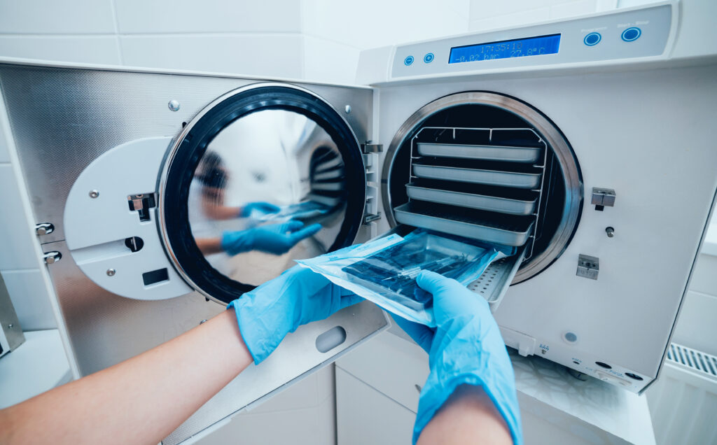 เครื่องนึ่งฆ่าเชื้อ (Autoclave)